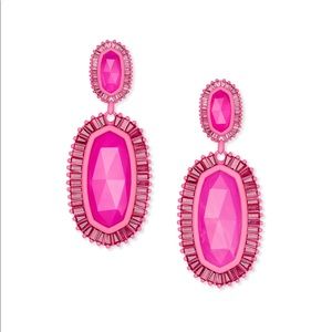 Kaki Matte Statement Earrings In Pink Agate